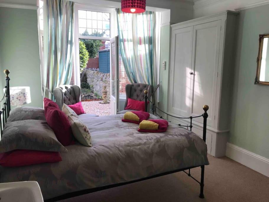 Brook Lodge Garden Flat สวาเนจ ภายนอก รูปภาพ